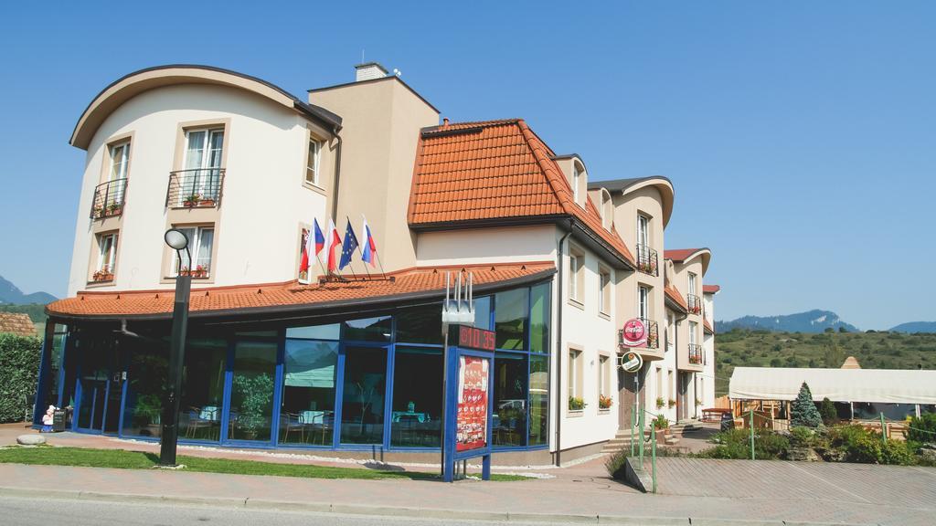 Penzion Fontana Bešeňová Dış mekan fotoğraf